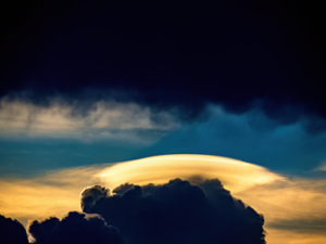 P7310086,UFO,レンズ雲,UAP,lenticular cloud